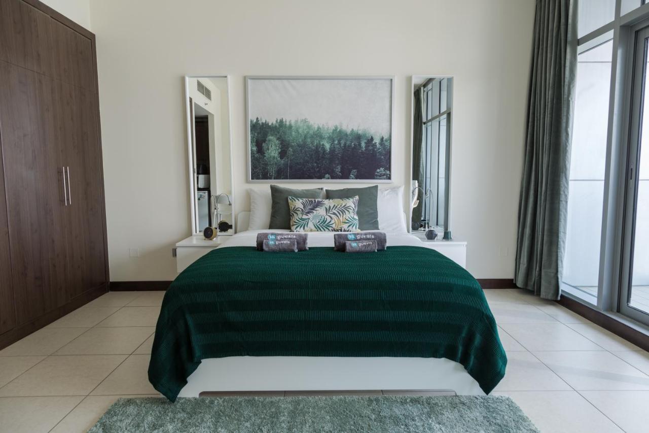 Higuests - Cozy Studio With Panoramic Views On The Lake Apartman Dubaj Kültér fotó